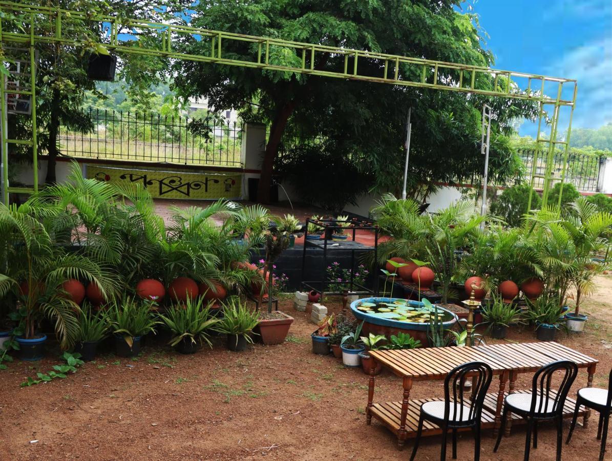 Panchobon Art Resort Shānti Niketan Exterior foto